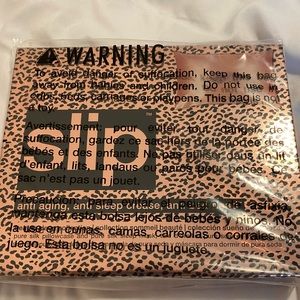 *Exclusive* Slip silk rose gold gift set- not currently produced